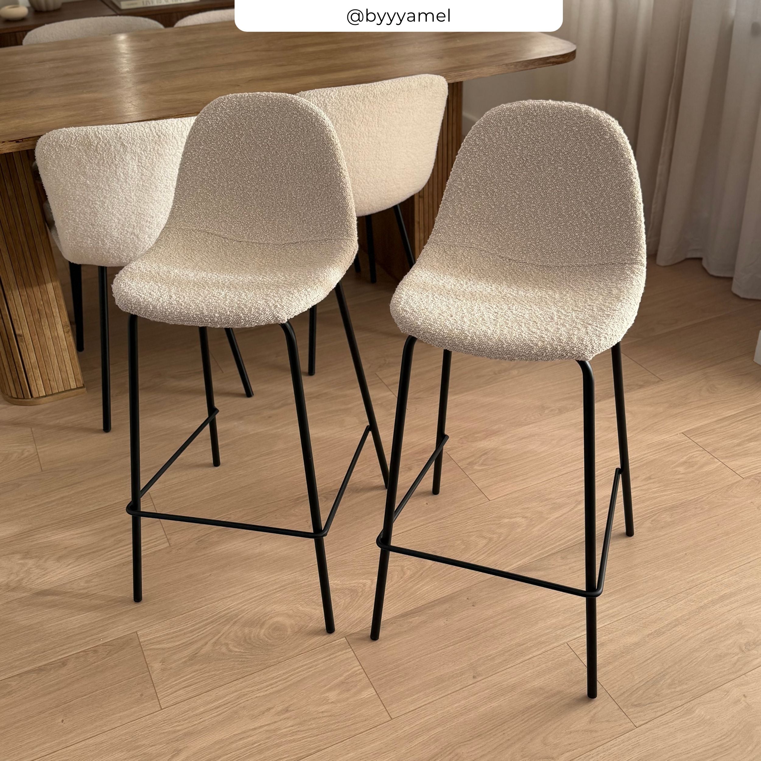 Chaise pour îlot central Henrik en tissu bouclette beige 65,5 cm (lot de 2)