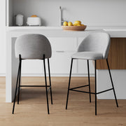 chaise de bar en tissu gris clair lot de 2 karl