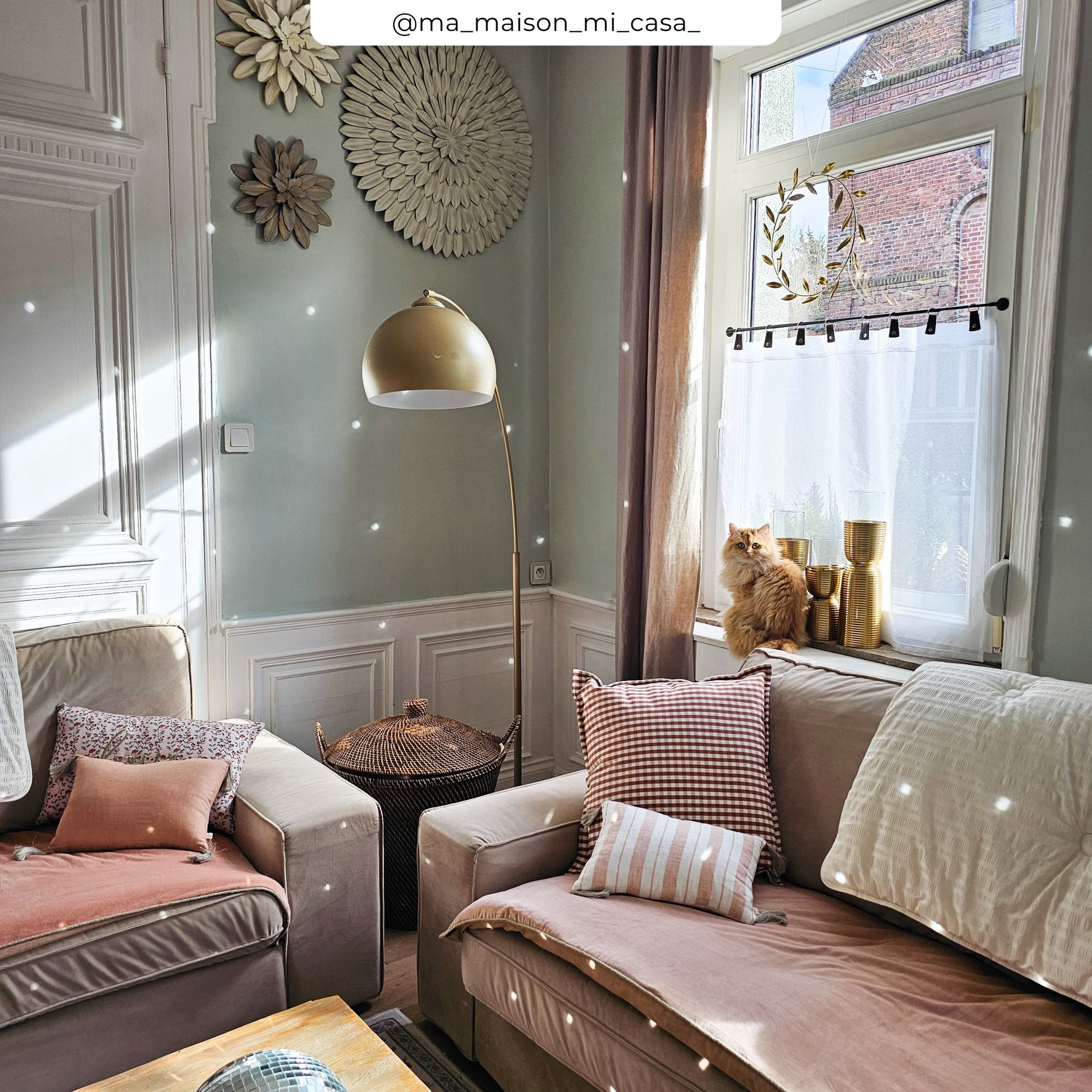 lampadaire en metal dore arc dinard ugc