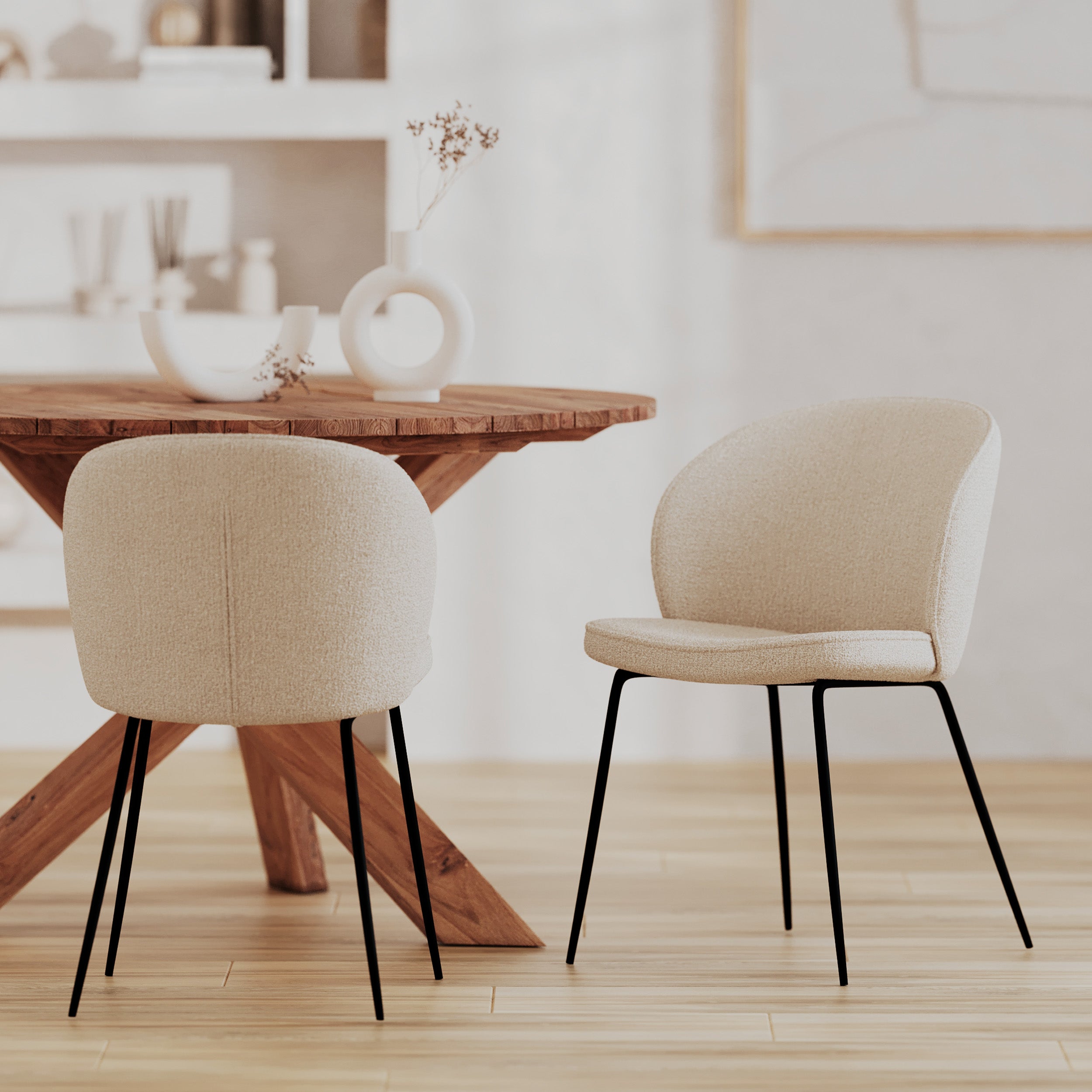 lot de 2 chaise en tissu bouclette beige pieds noirs groom