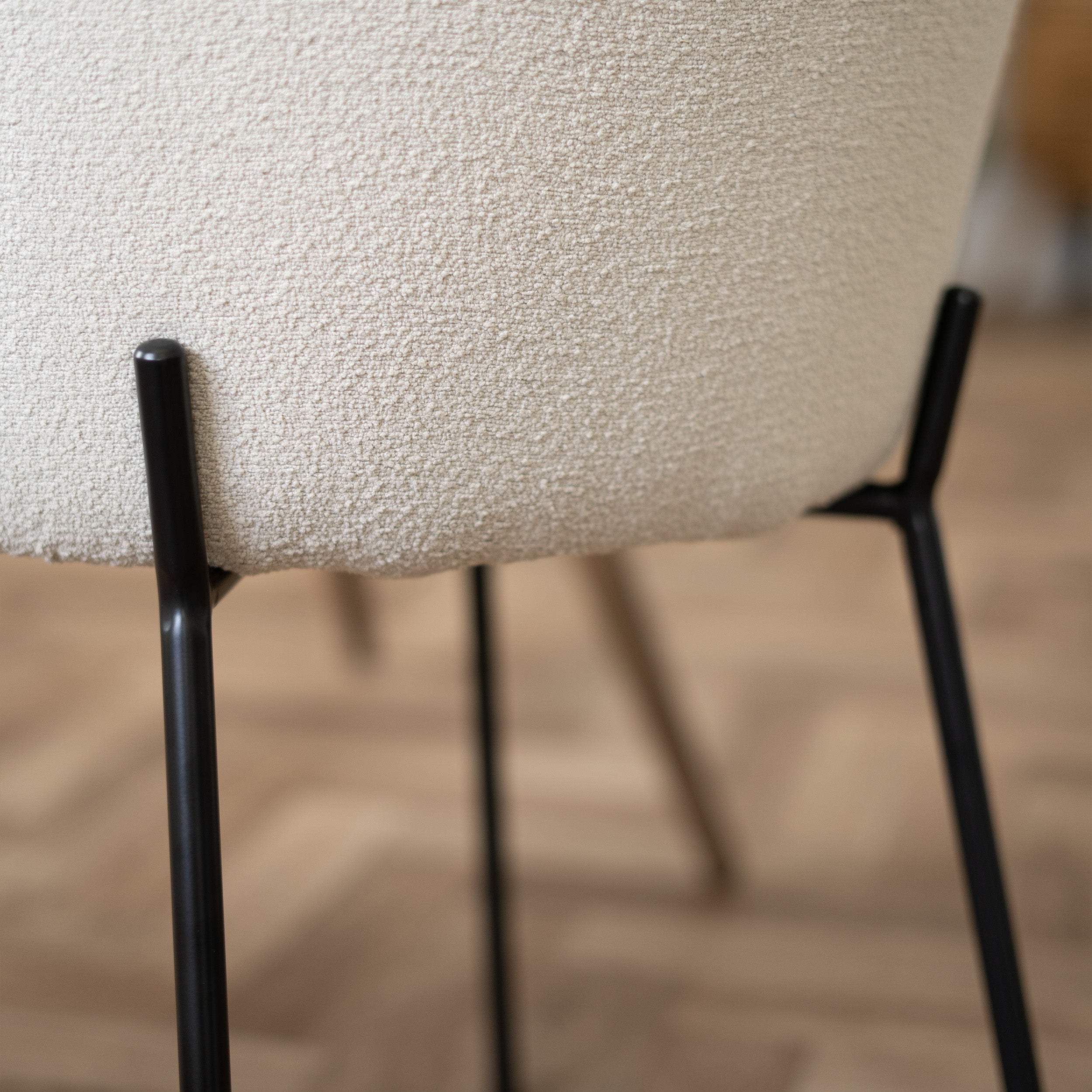 rdv deco 2 chaises tissu boucle beige