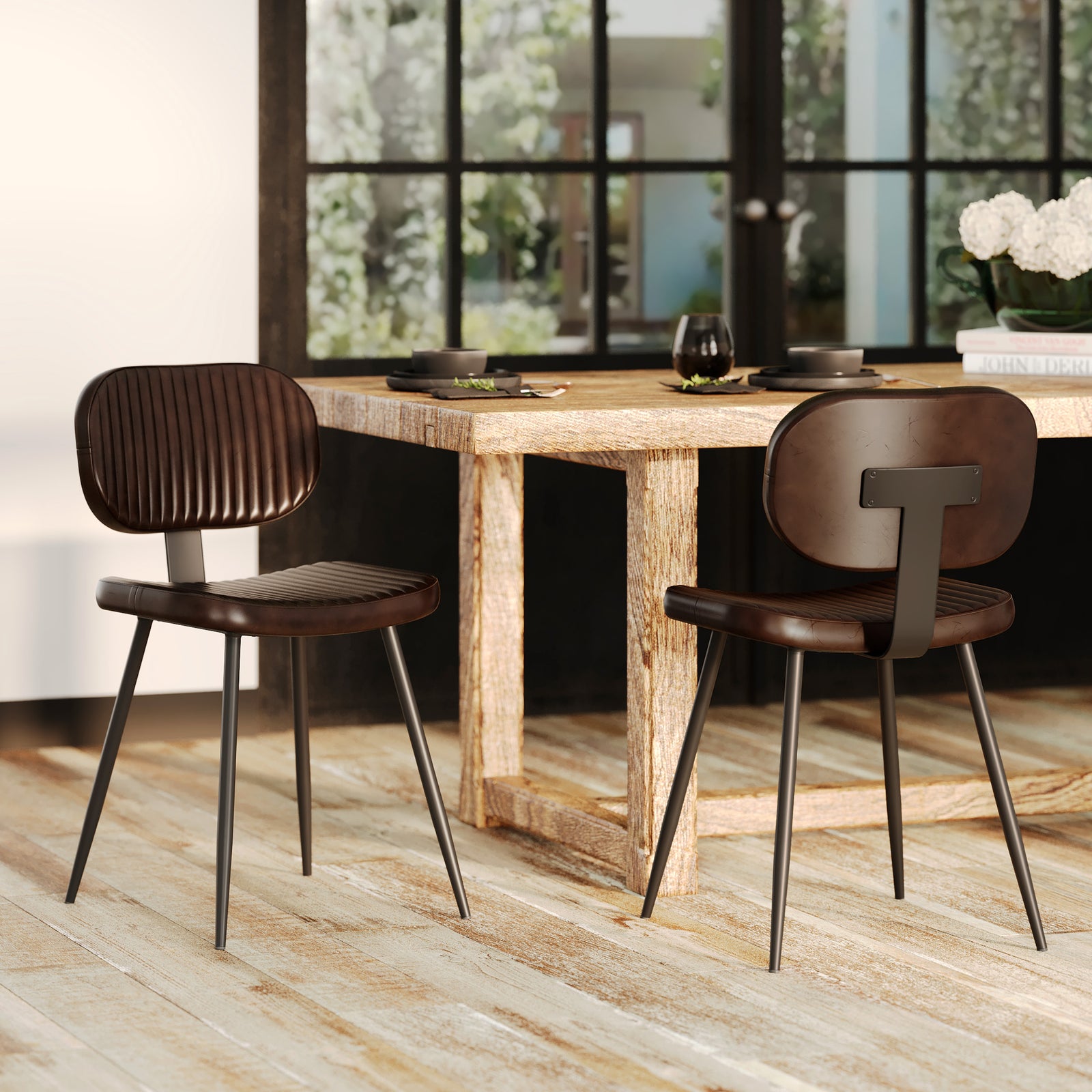 2 chaises en cuir marron pieds noir vintage rdv deco