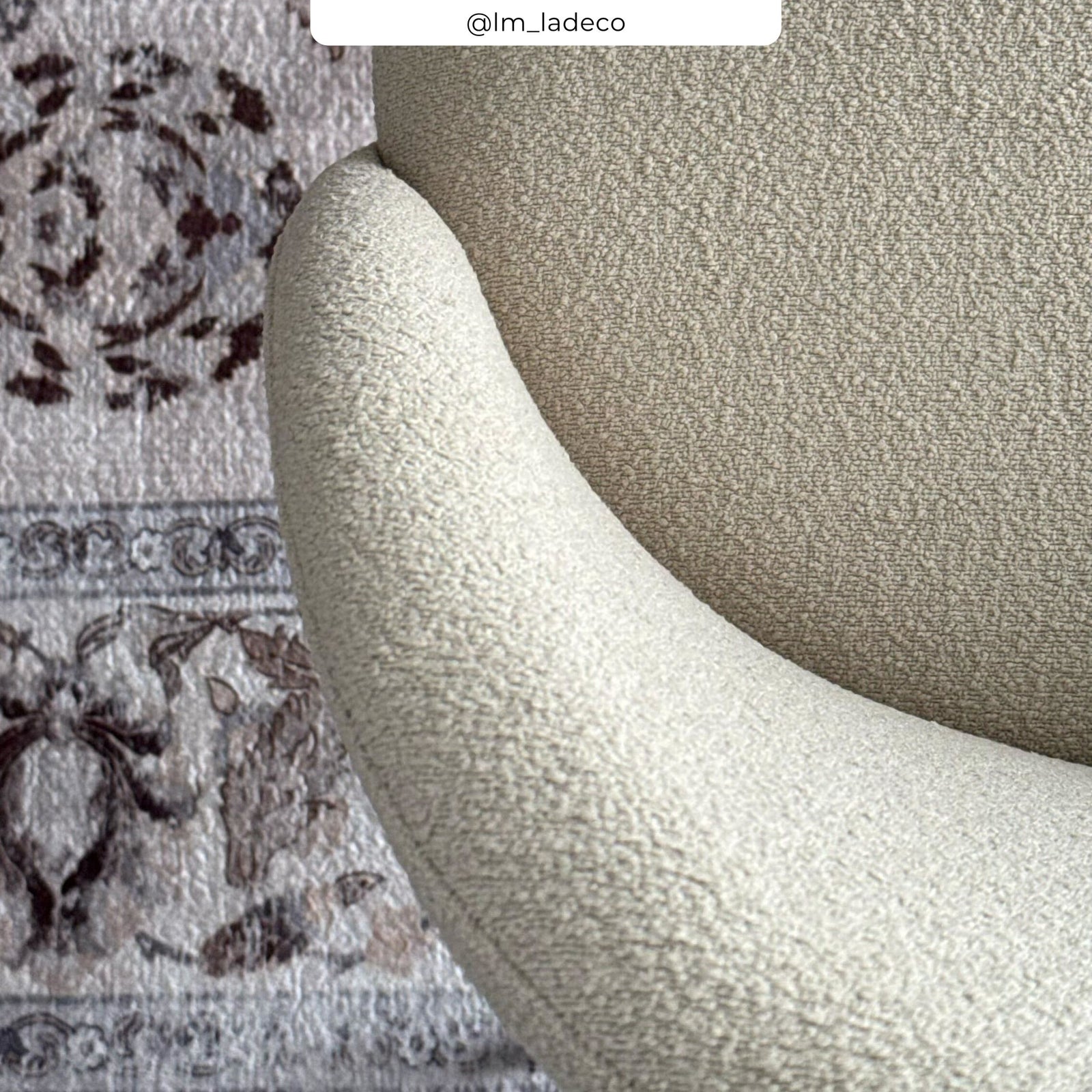 2 chaises en tissu boucle beige karl