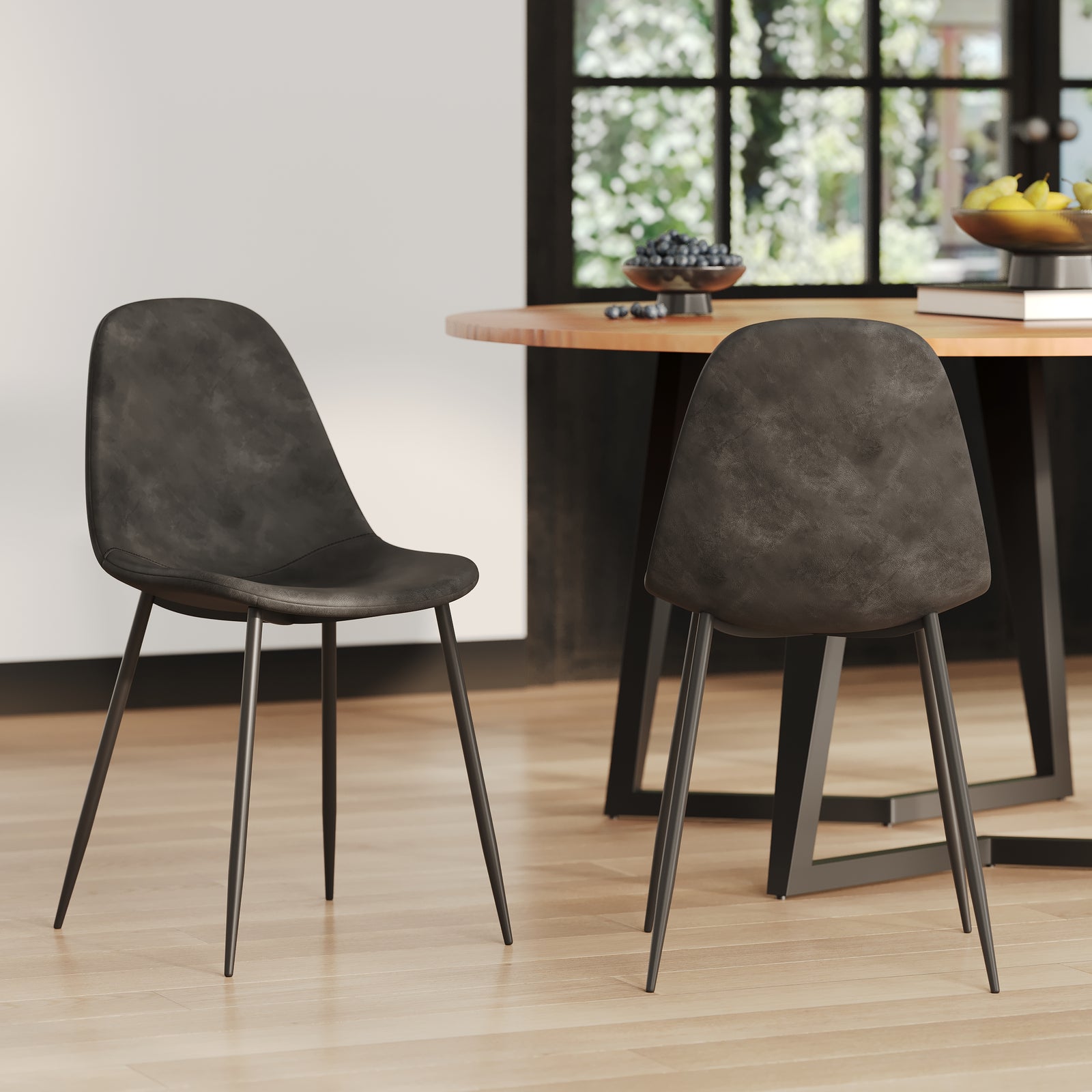 2 chaises henrik en cuir synthetique pieds noirs