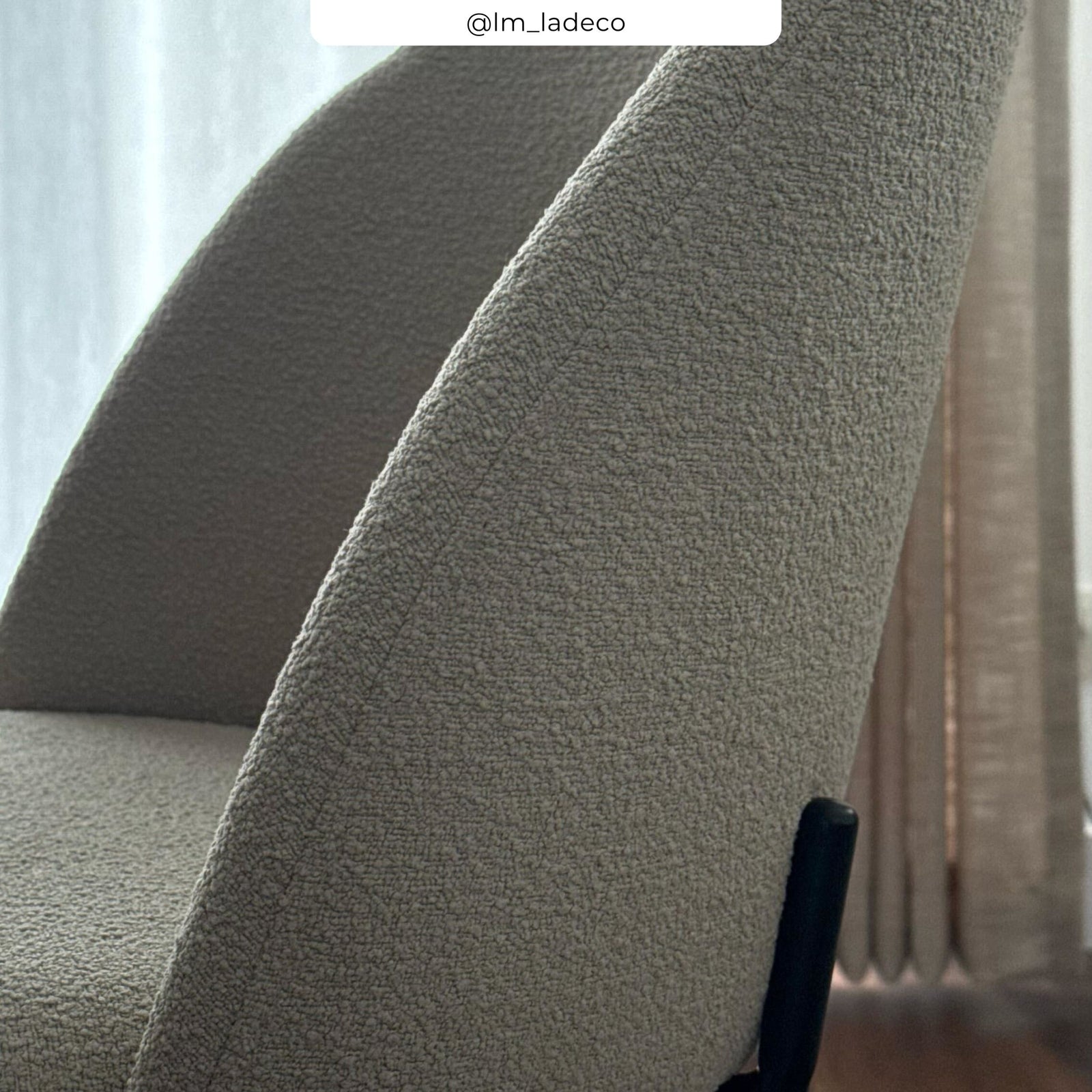 2 chaises rdv deco en tissu boucle beige karl