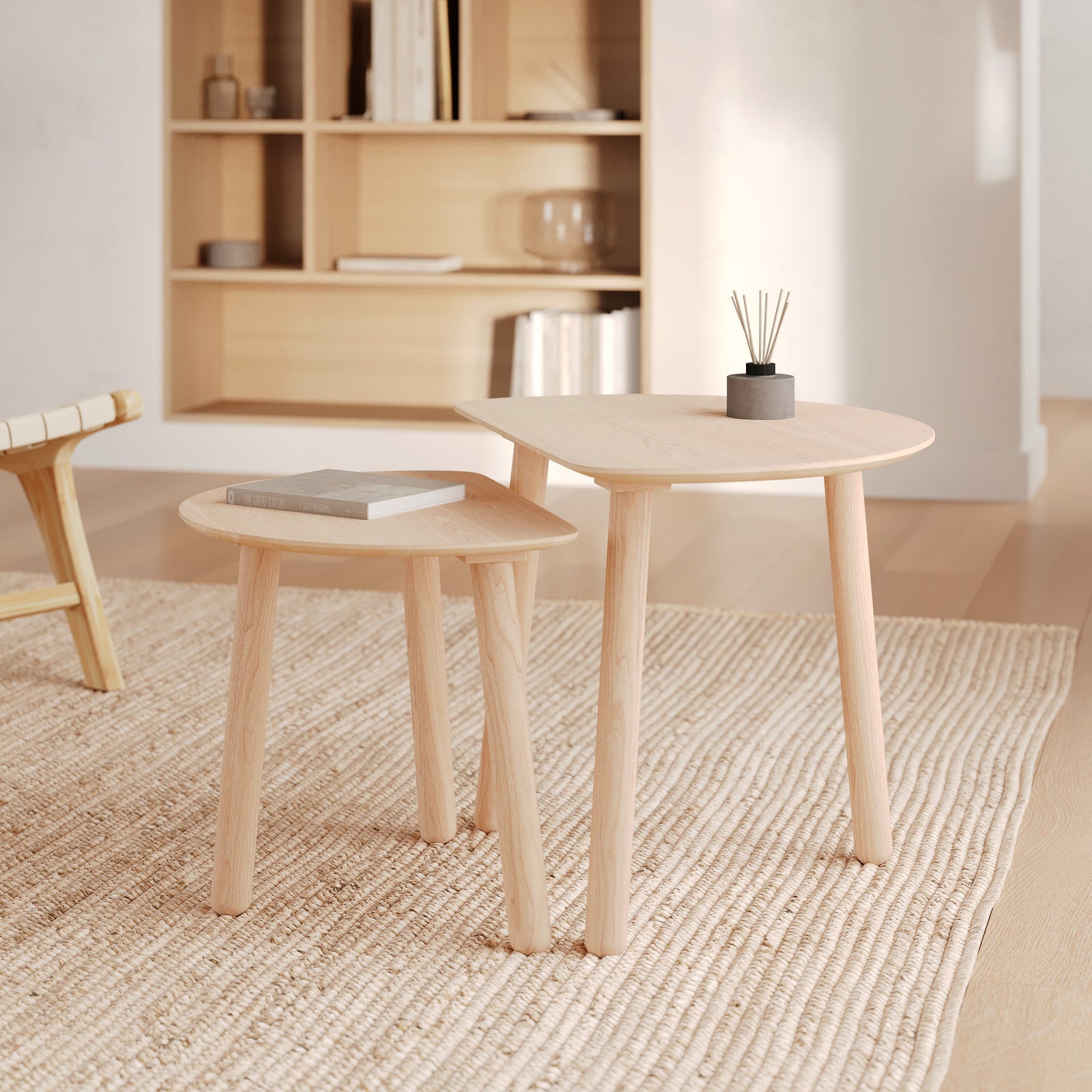 2 tables basses en bois clair de frene montaine