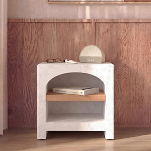 Table de chevet Fira en plâtre blanc cassé et bois d'acacia