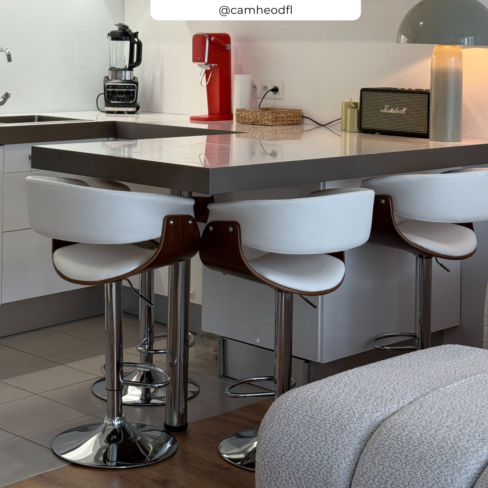 chaise de bar basile blanche et bois reglable