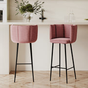 chaise de bar en velours rose pieds noirs rosy