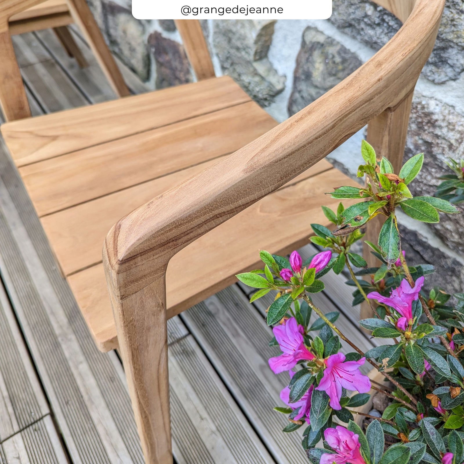 chaise de jardin kora en bois de teck massif accoudoirs
