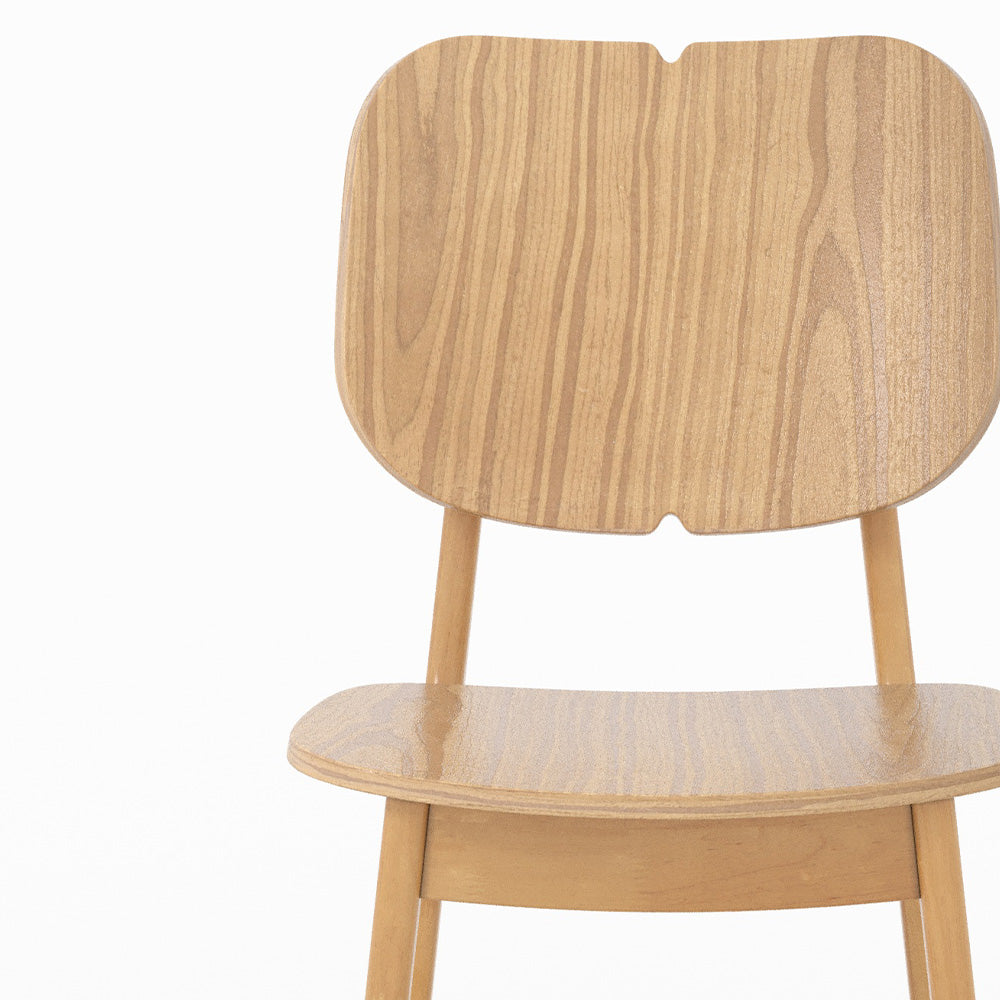 chaise en bois clair massif d hevea lot 2