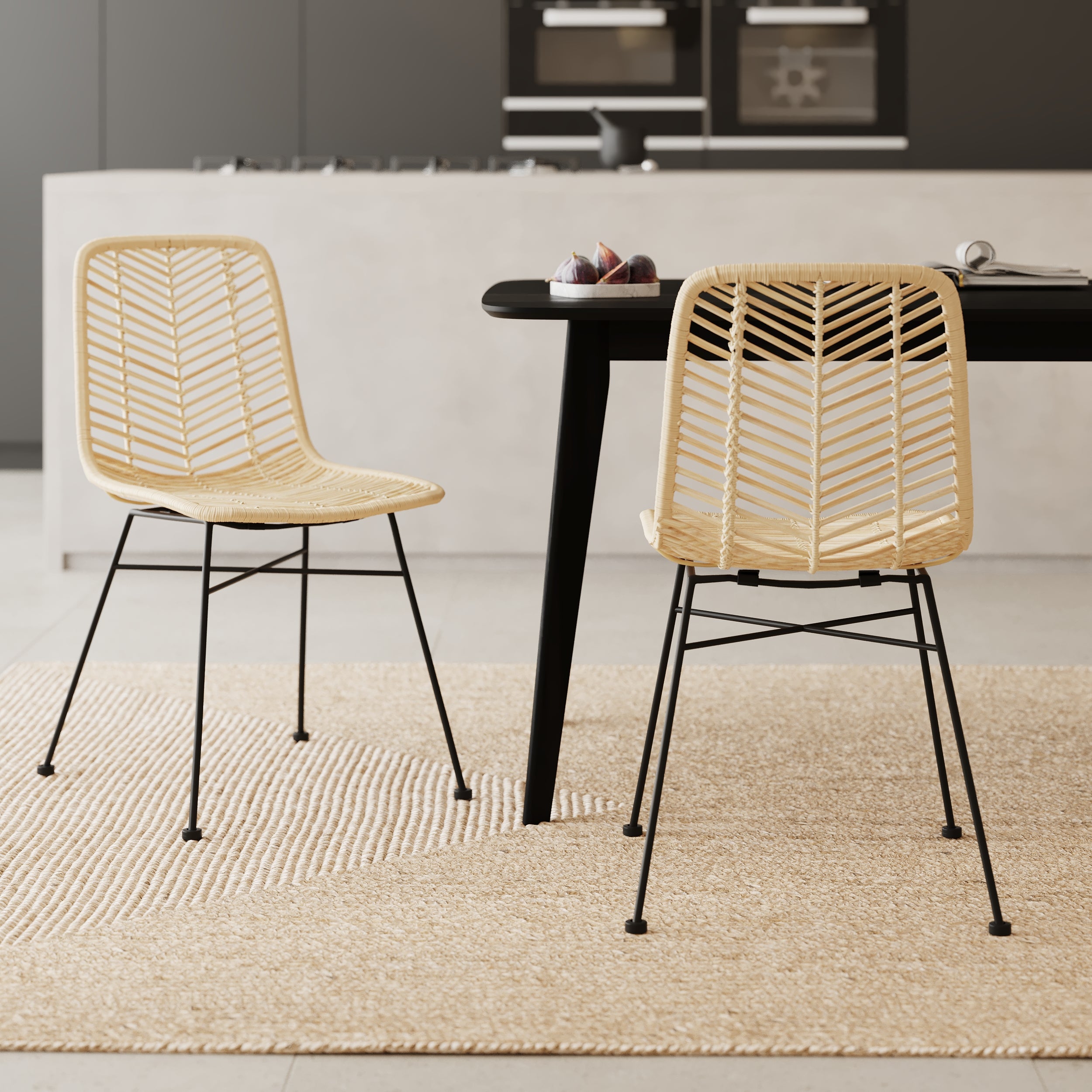 chaise en rotin naturel pieds noirs tamara lot 2