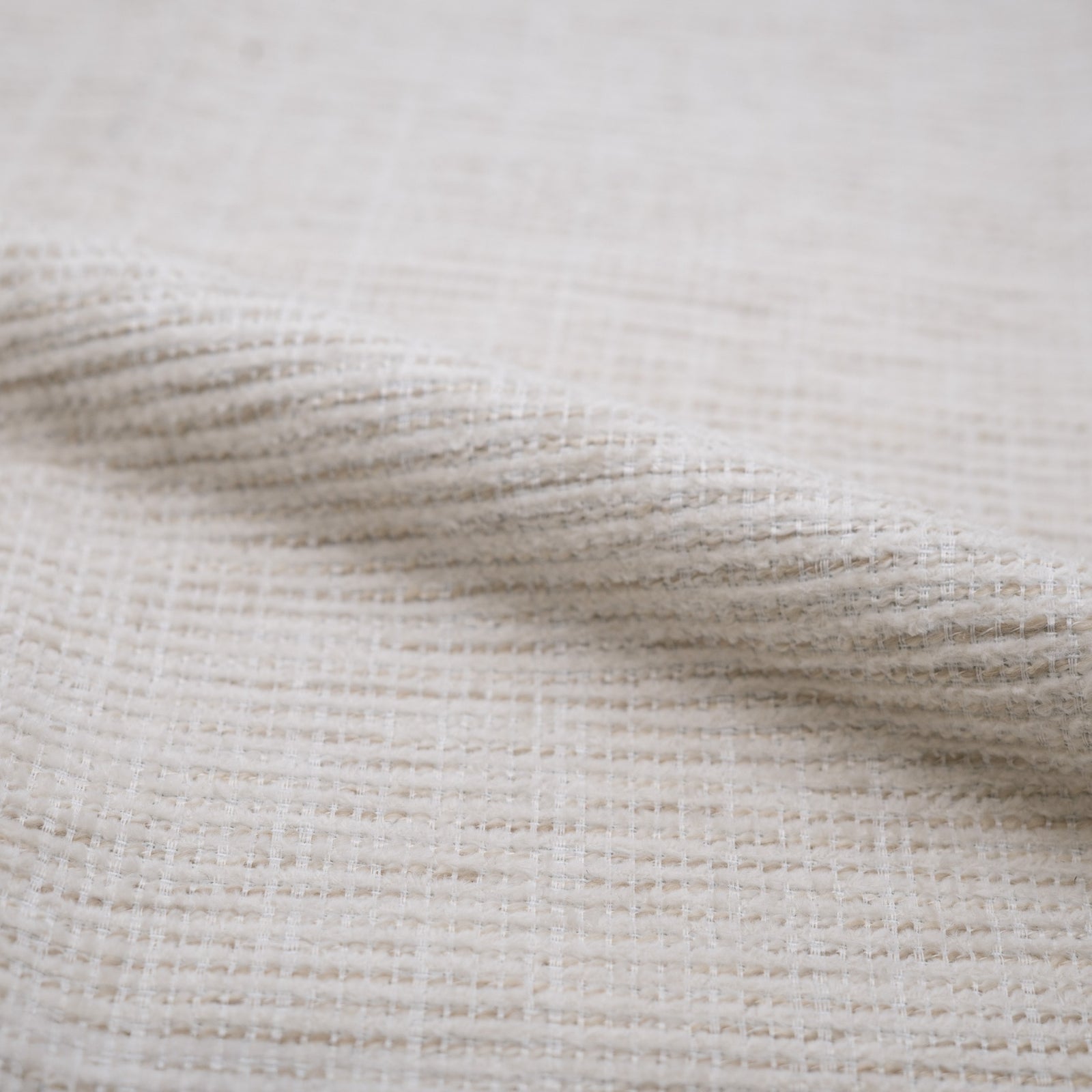 chaise en tissu blanc chine andy pieds noirs