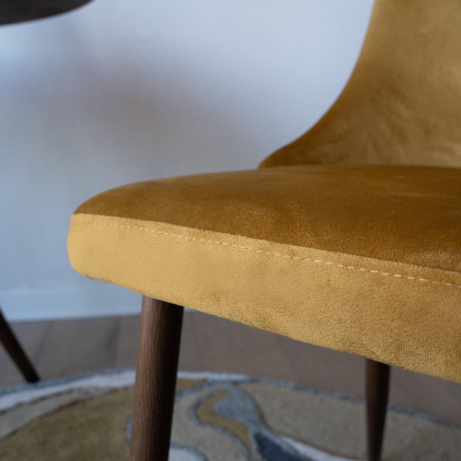 chaise en velours jaune lot de 2 vinni rendez vous deco