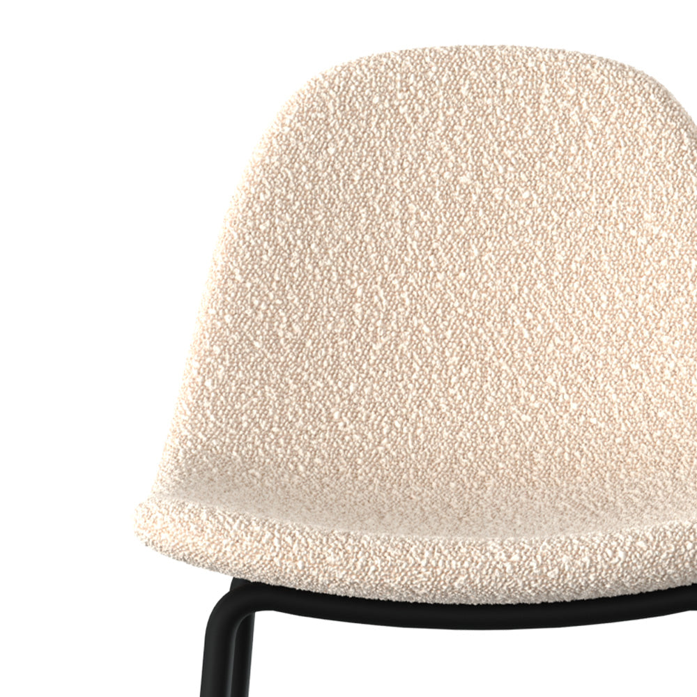 chaise henrik pour ilot central en tissu boucle beige et pieds en metal noir lot de 2