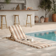 Chaise longue de plage Balabac pliable en tissu rayé écru et taupe