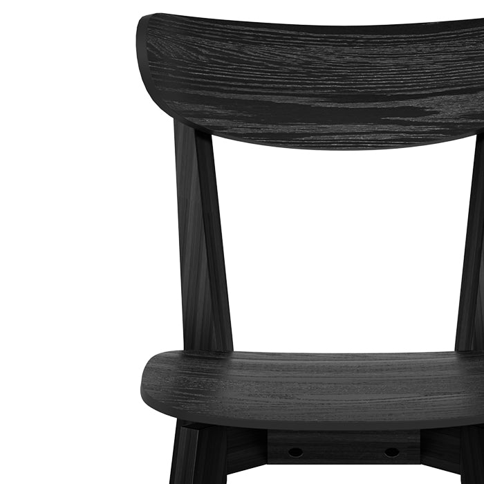 chaise noire en bois tabata scandinave