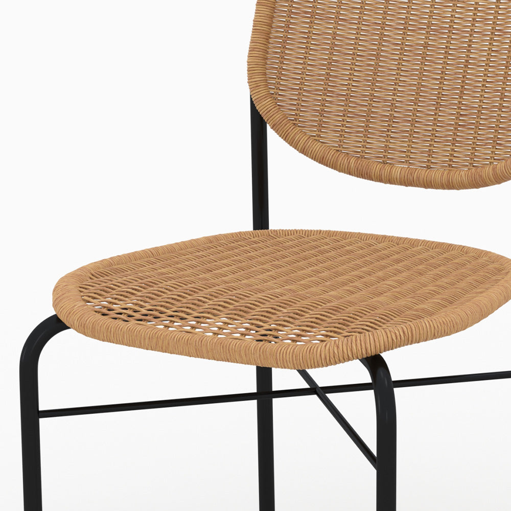 chaise resine tressee lot de 2 pieds noirs messa fond beige