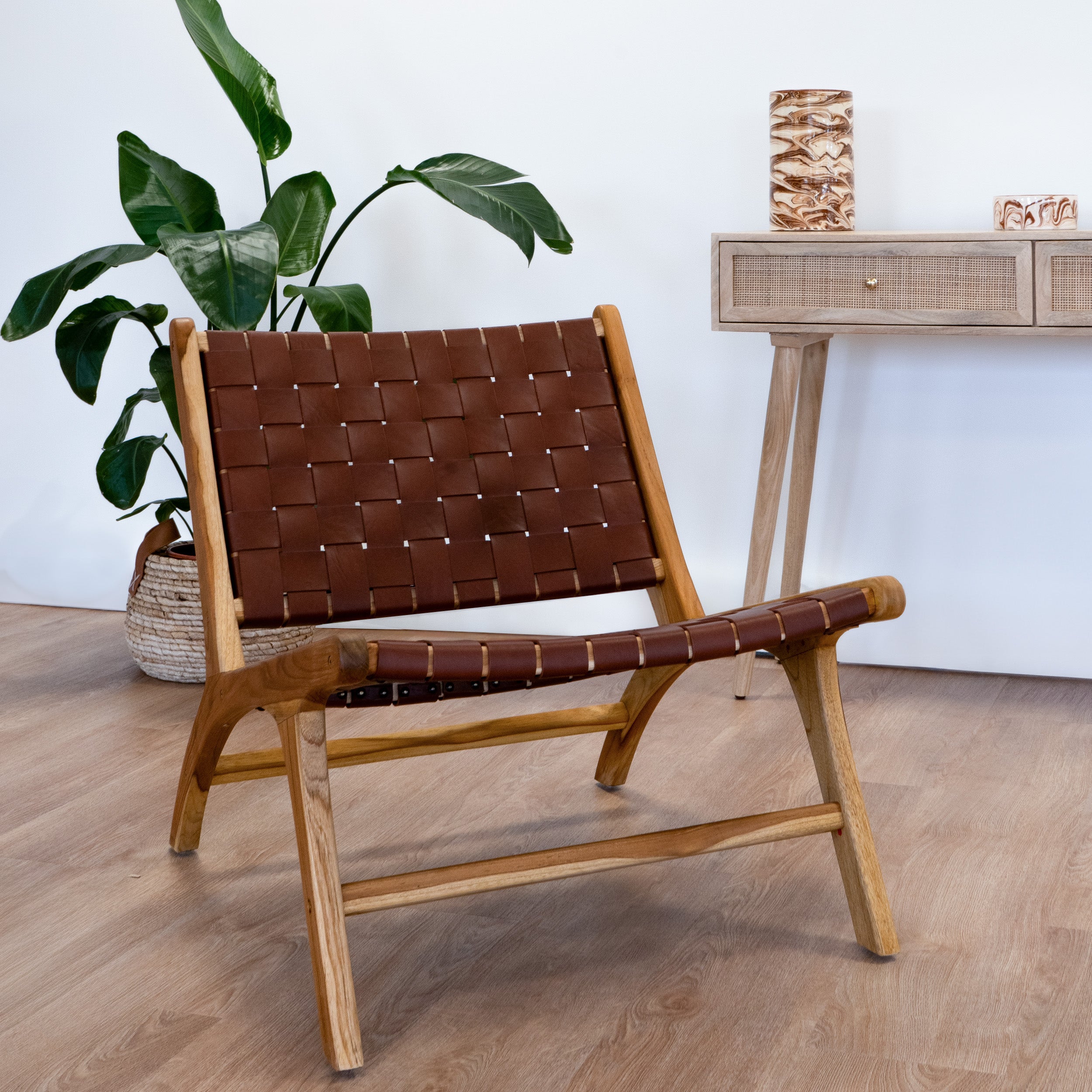 fauteuil cuir tresse marron bois kuna