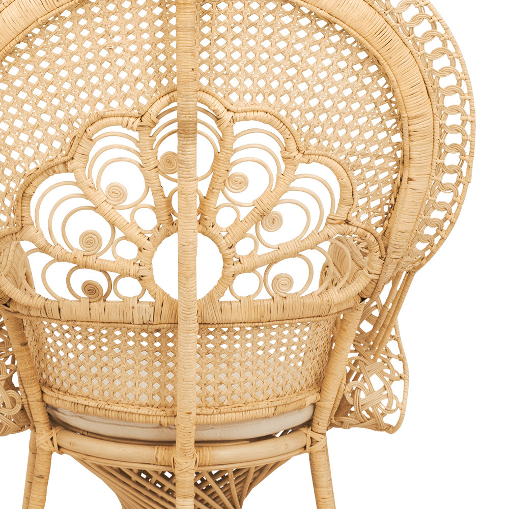 fauteuil en rotin naturel et coussin rond eloa