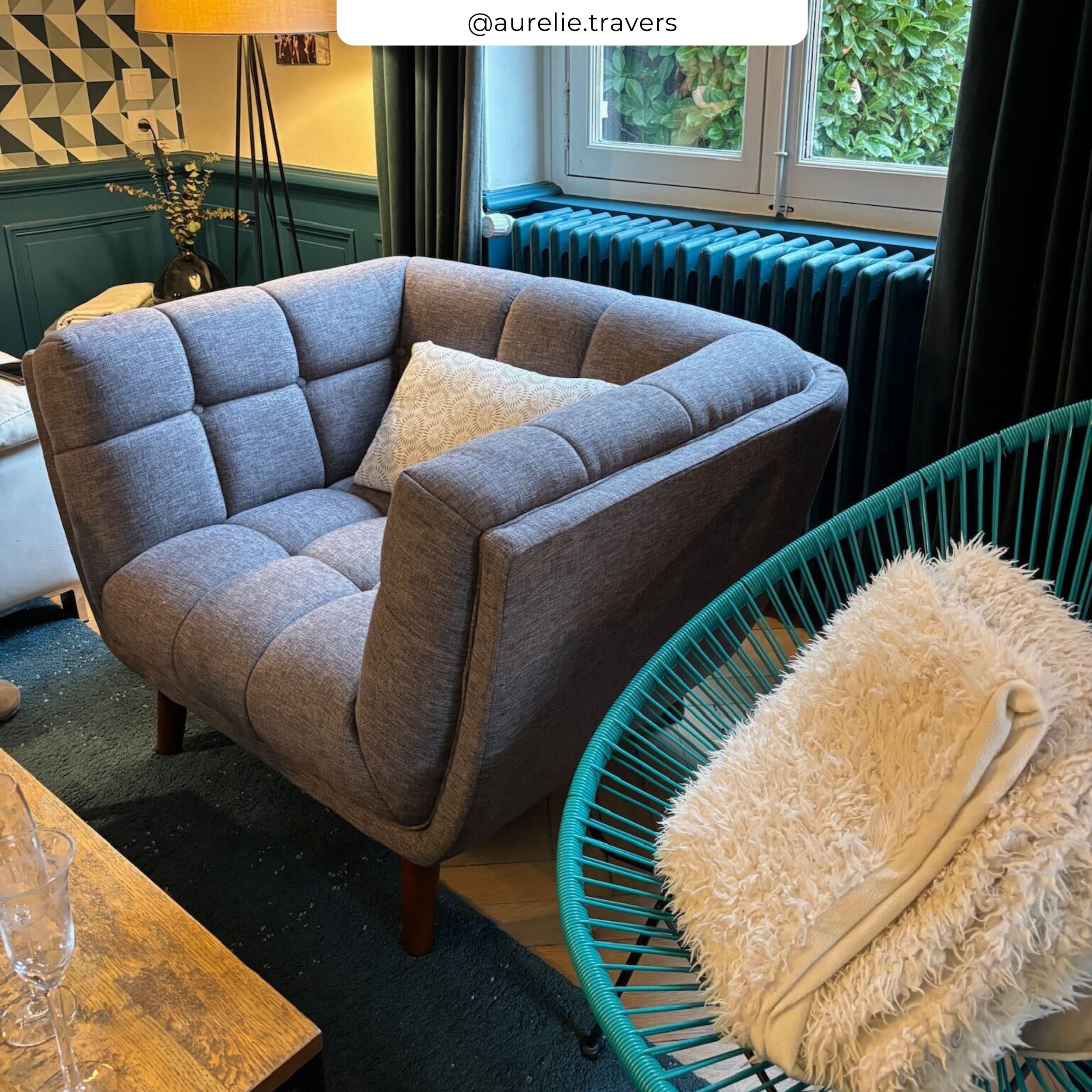 Fauteuil Carmen capitonné gris