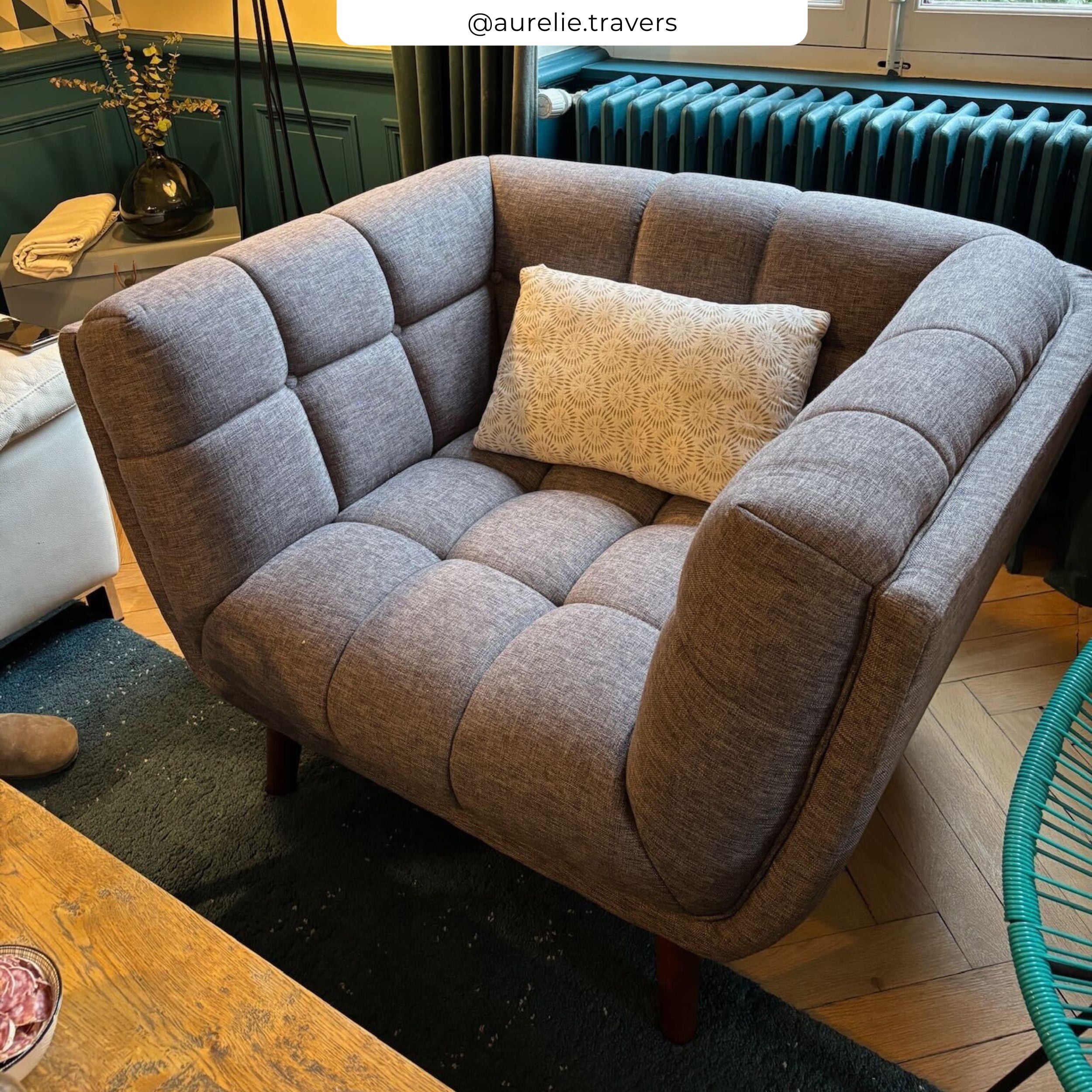 Fauteuil Carmen capitonné gris