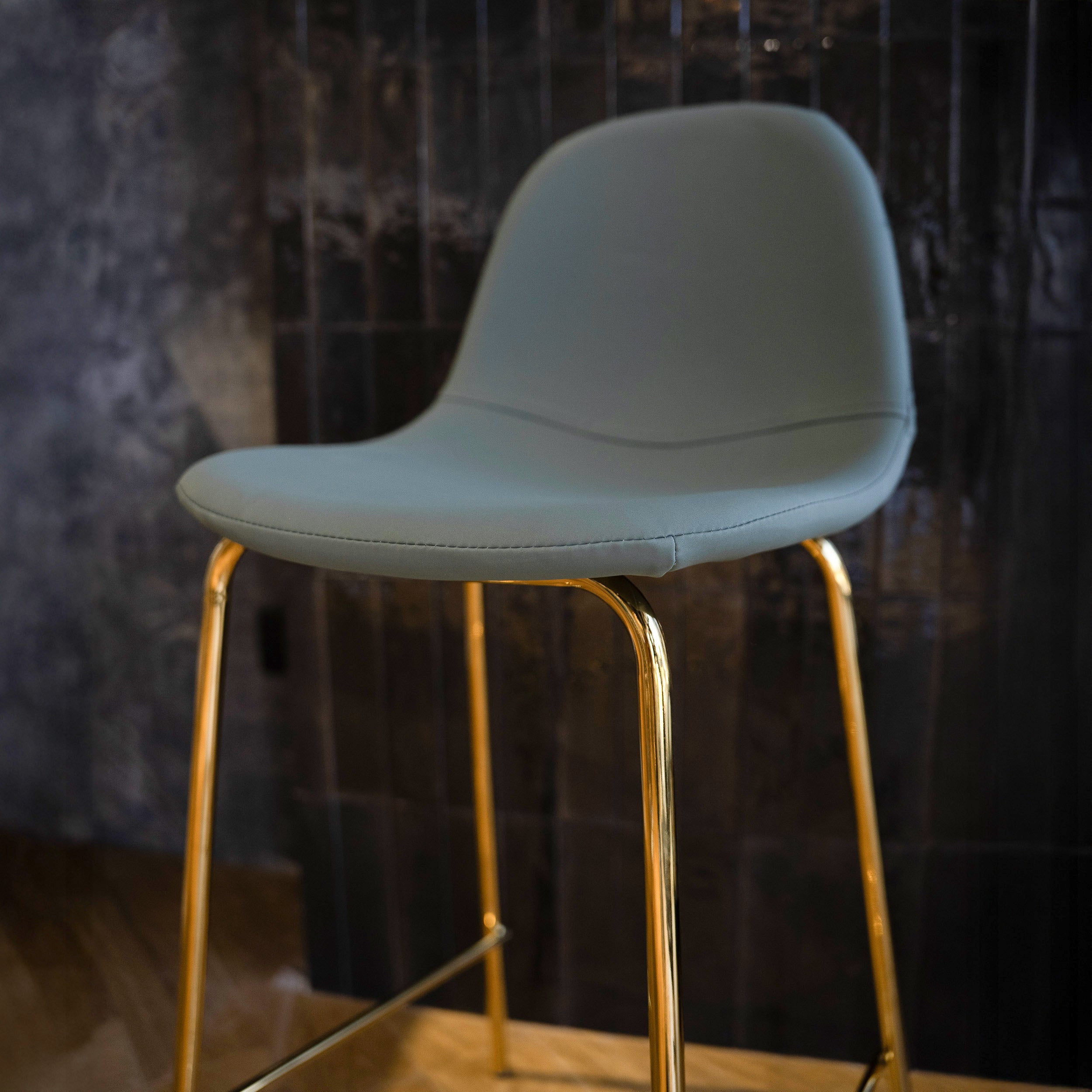 Chaise pour îlot central Henrik en cuir synthétique verte 65 cm (lot de 2)