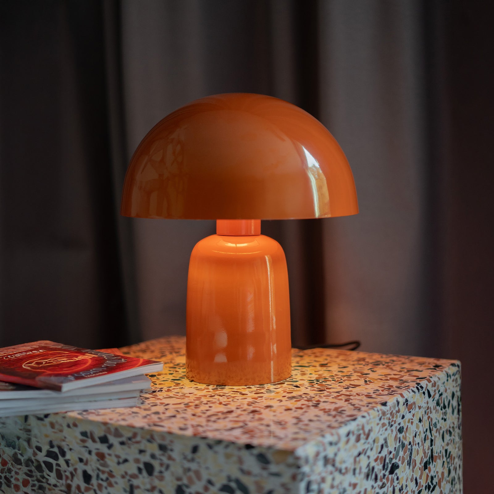 lampe a poser orange coloree champignon