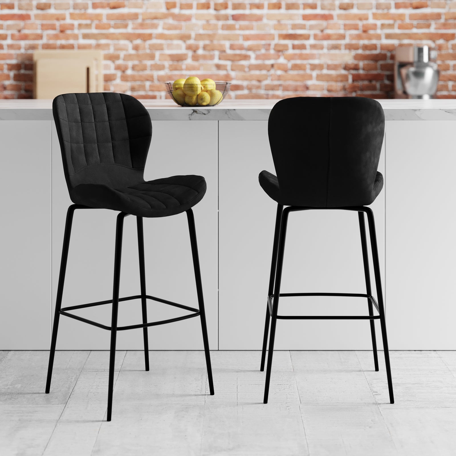 lot de 2 chaises de bar en velours noir mazzia rdv deco