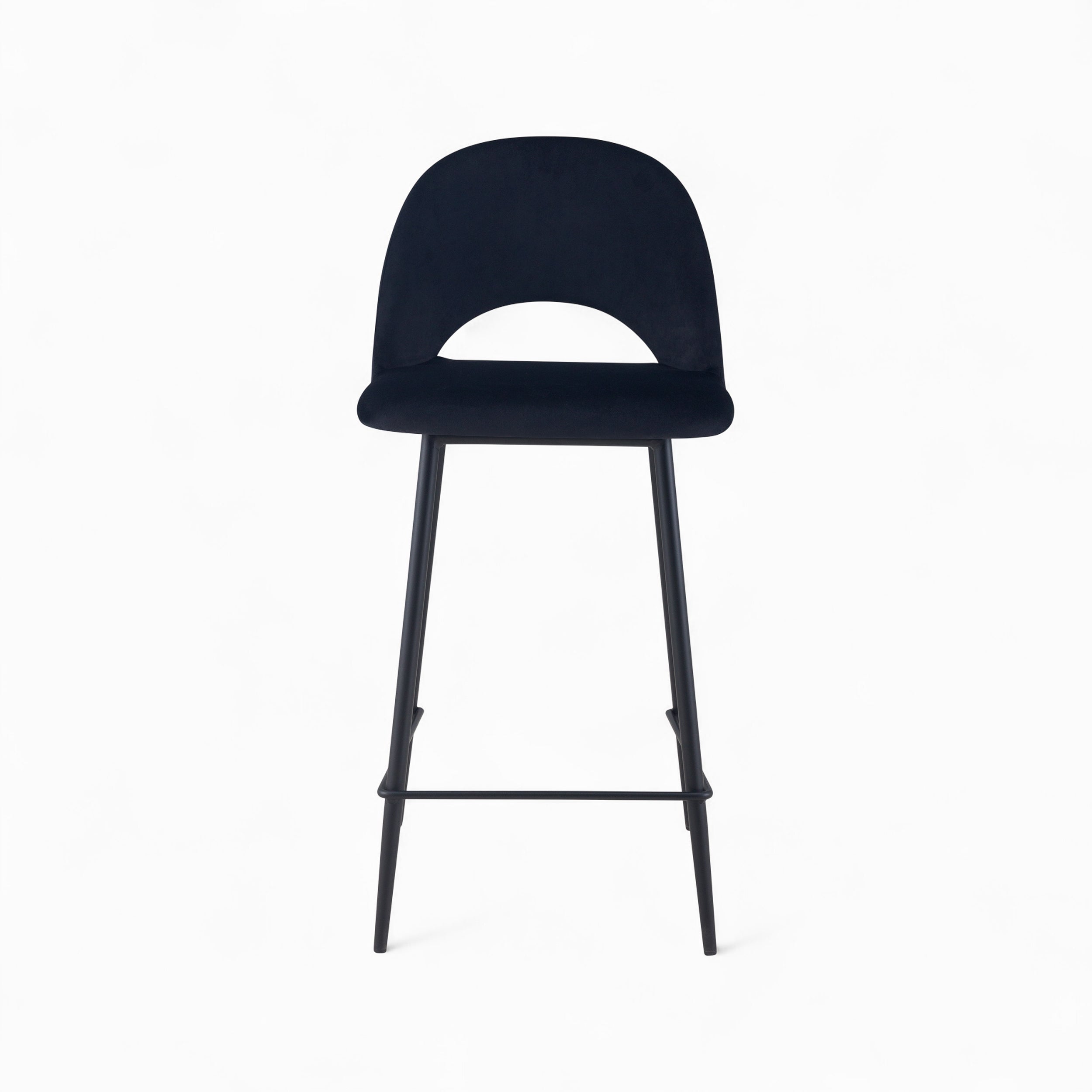 lot peneloppe tabourets bar et chaises noires velours