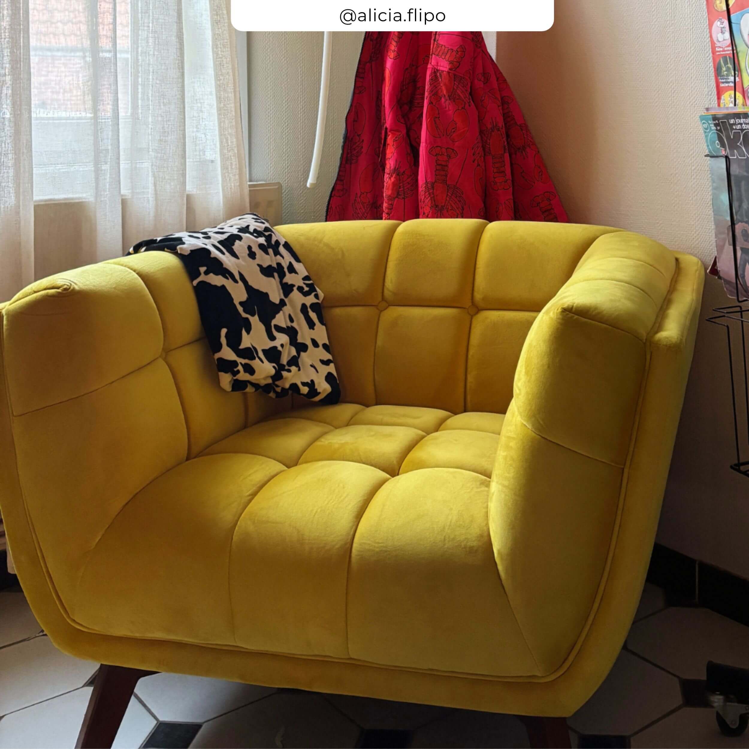 Sillón Mona en terciopelo amarillo