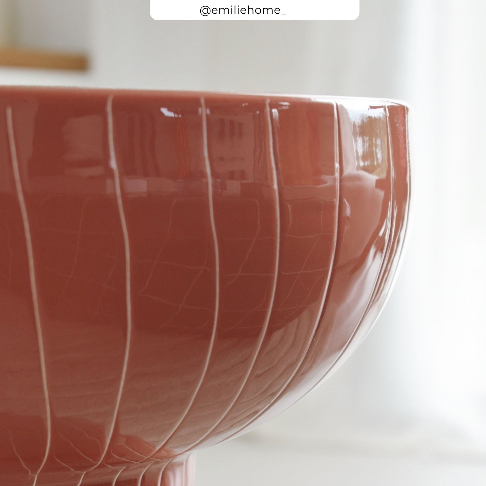 petite table basse rose rayee glossy sidonie