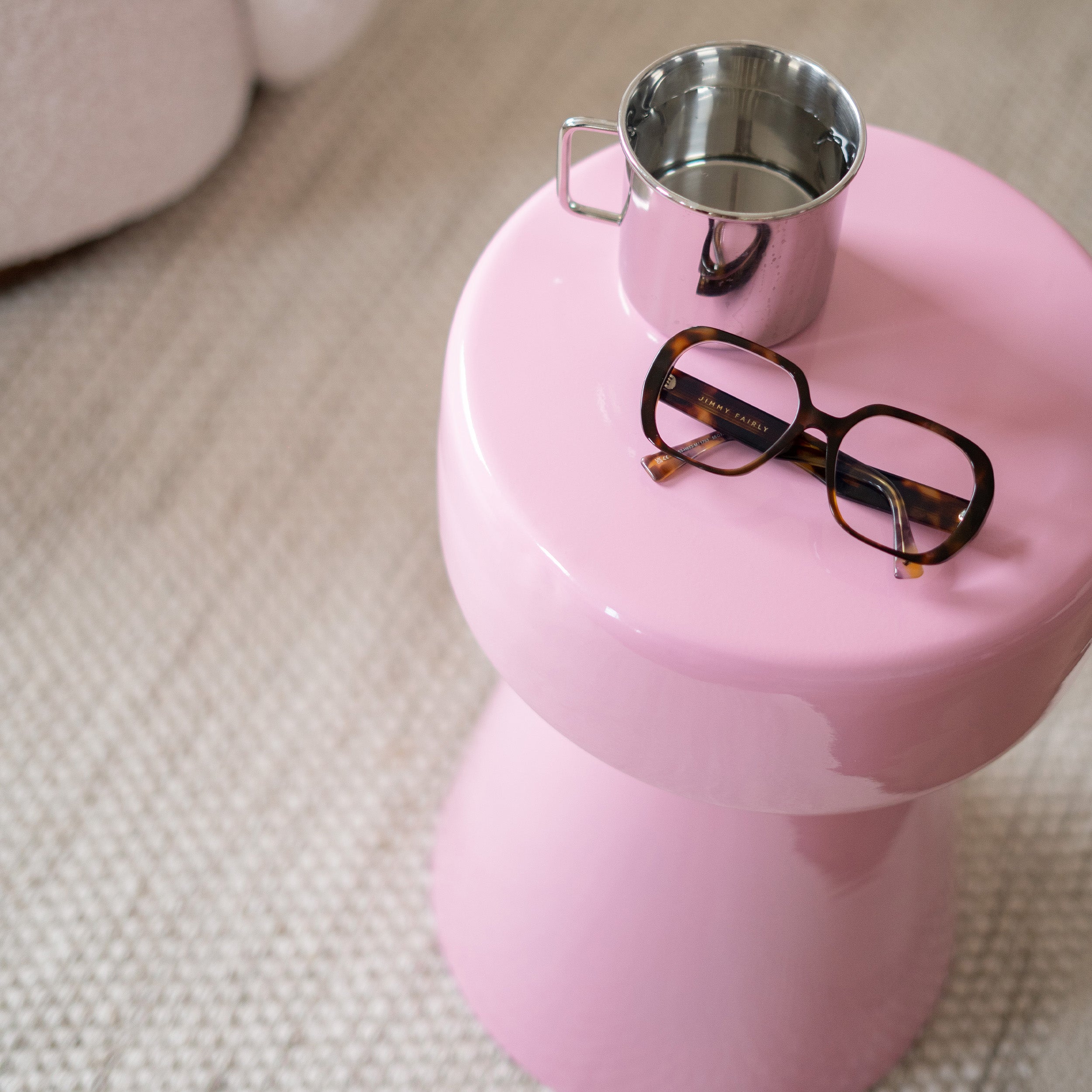 Tavolino Athéna in metallo rosa