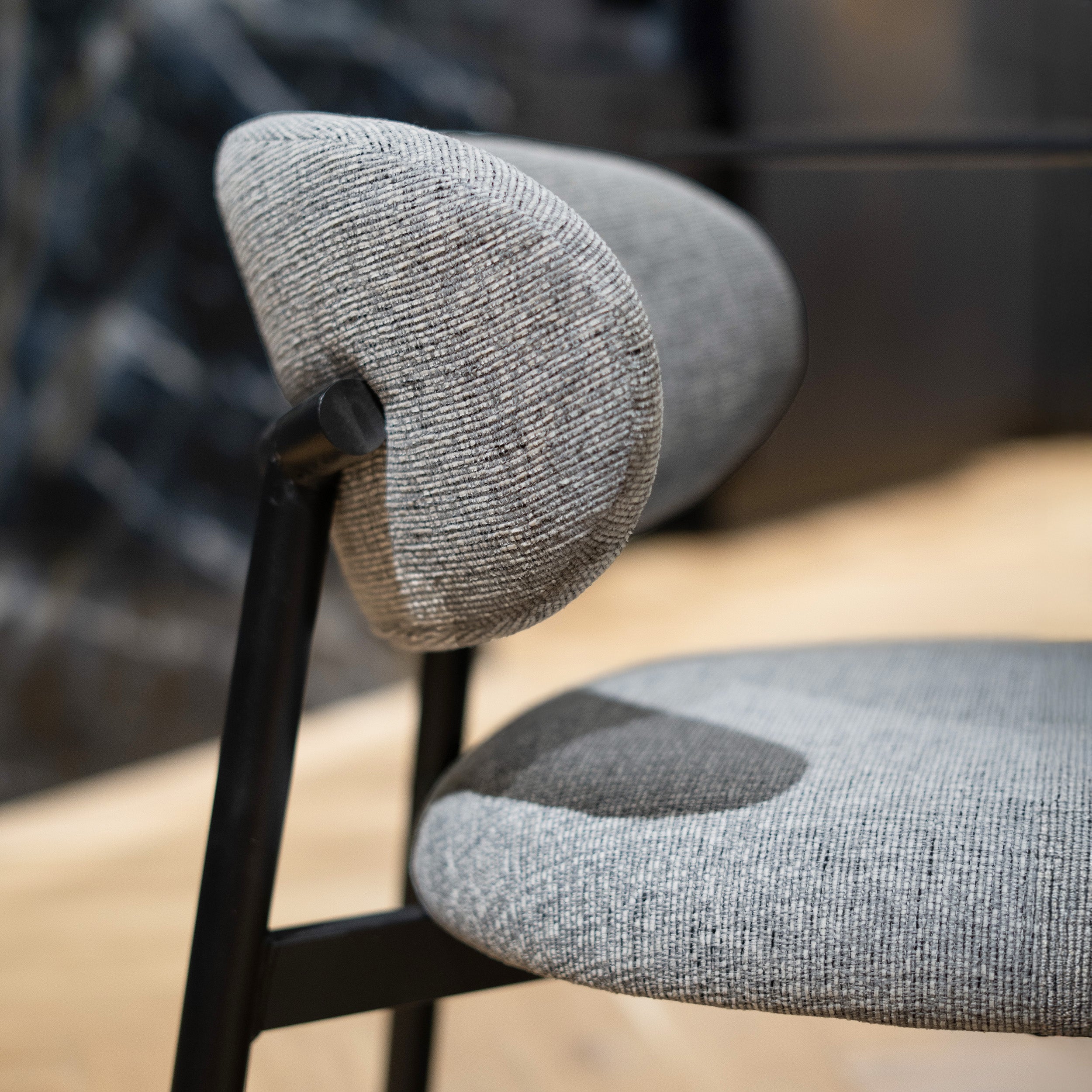 Sedia Nao in tessuto grigio scuro mélange (set di 2)