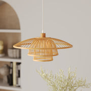 suspension en bambou superposition fil blanc lumiere tamisee