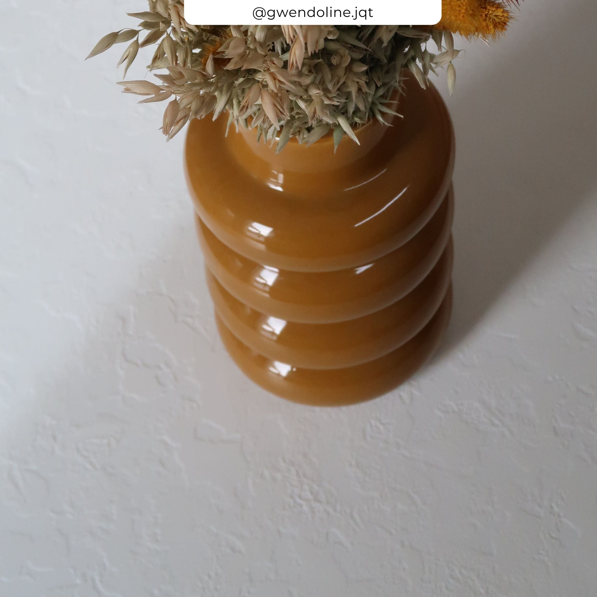 Tavolino rotondo Lulli in calcestruzzo bianco sporco