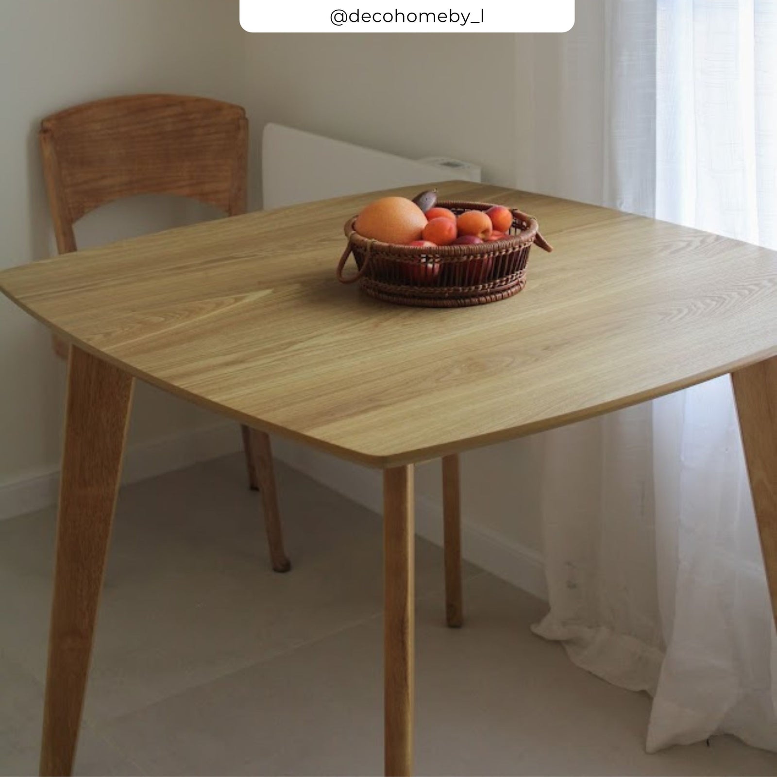 table carre julio bois clair 90 cm