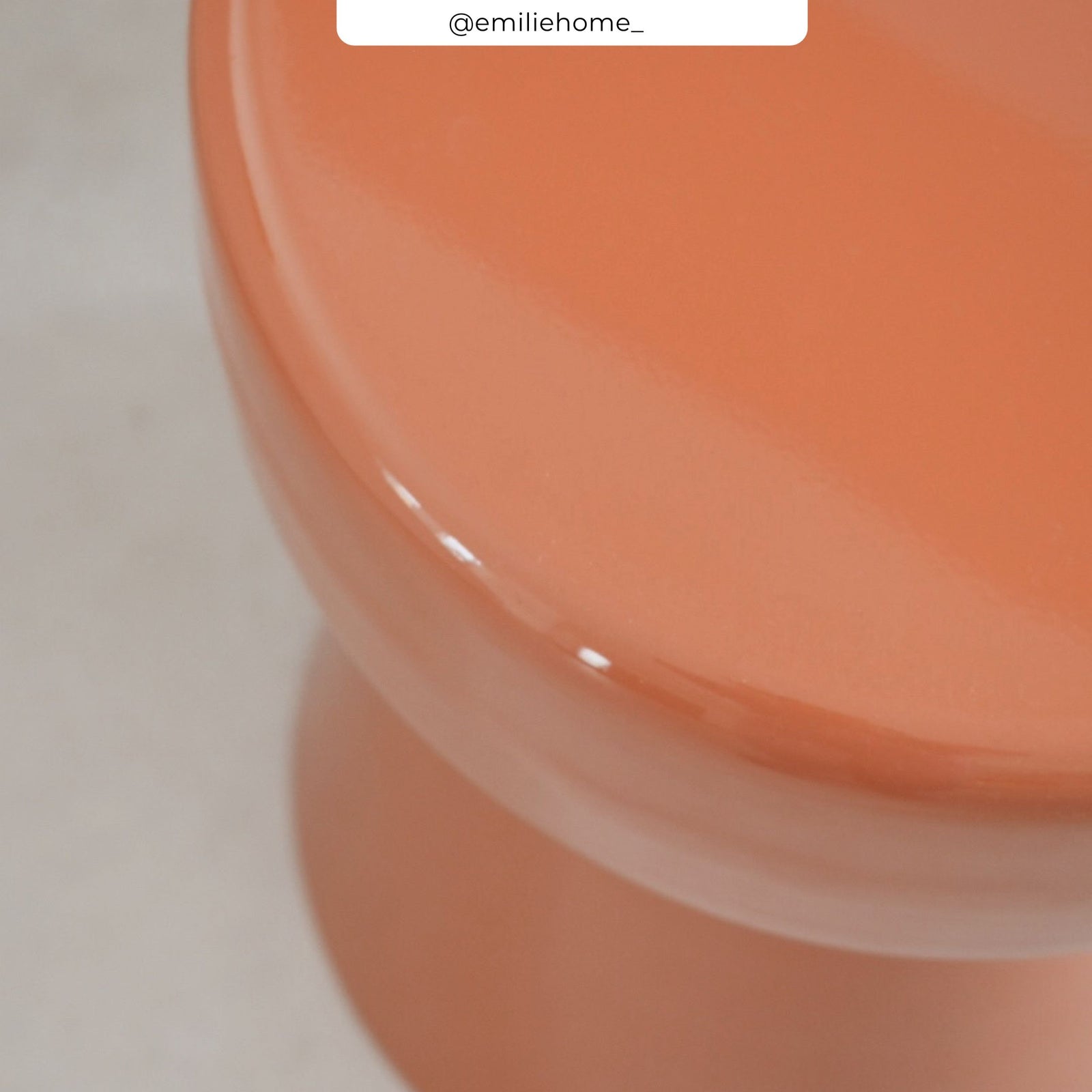 table d appoint ronde orange athena glossy metal rdv deco