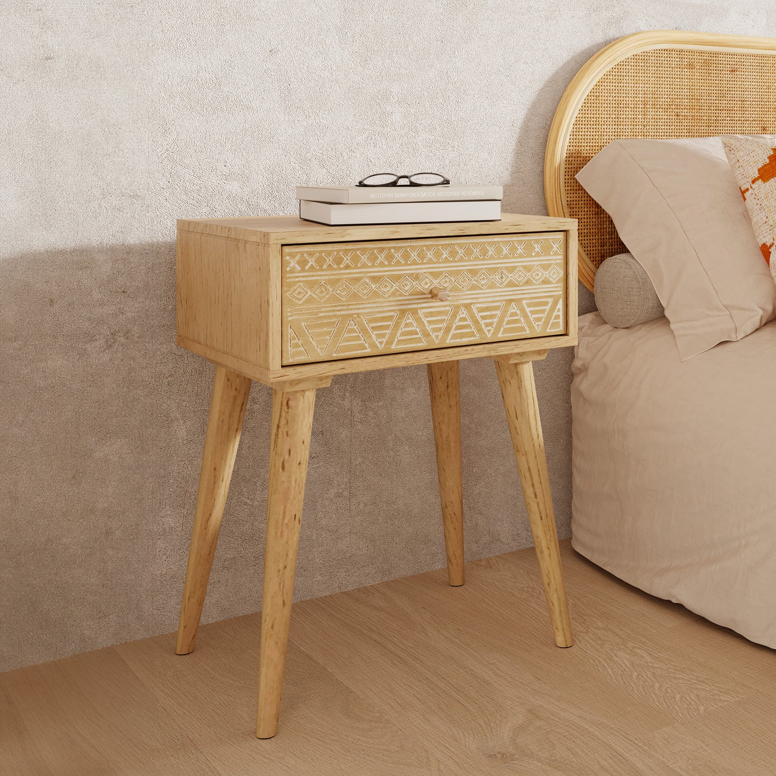 table de chevet bois avec rangement et gravures tiny