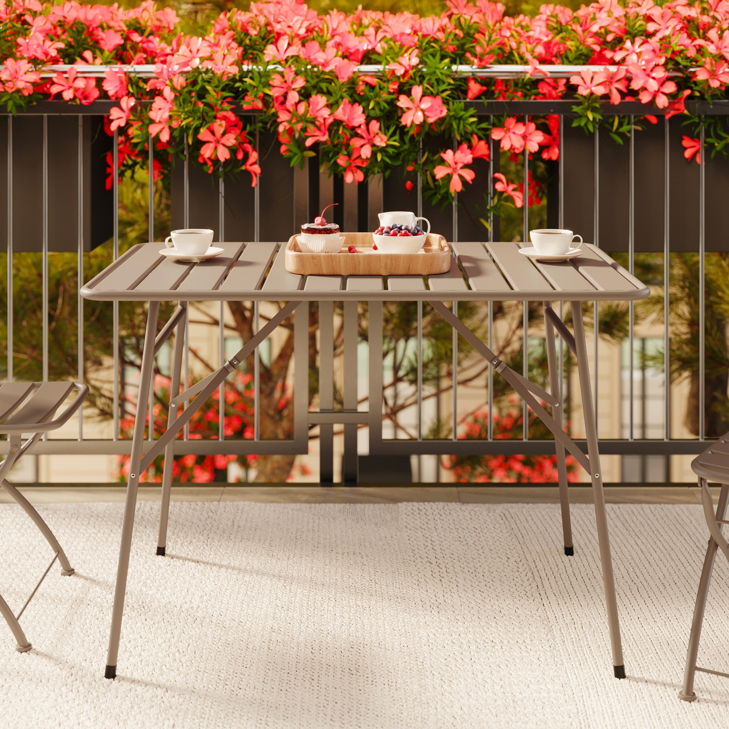 Table et chaises de jardin pliantes Yumi 4 personnes en métal taupe