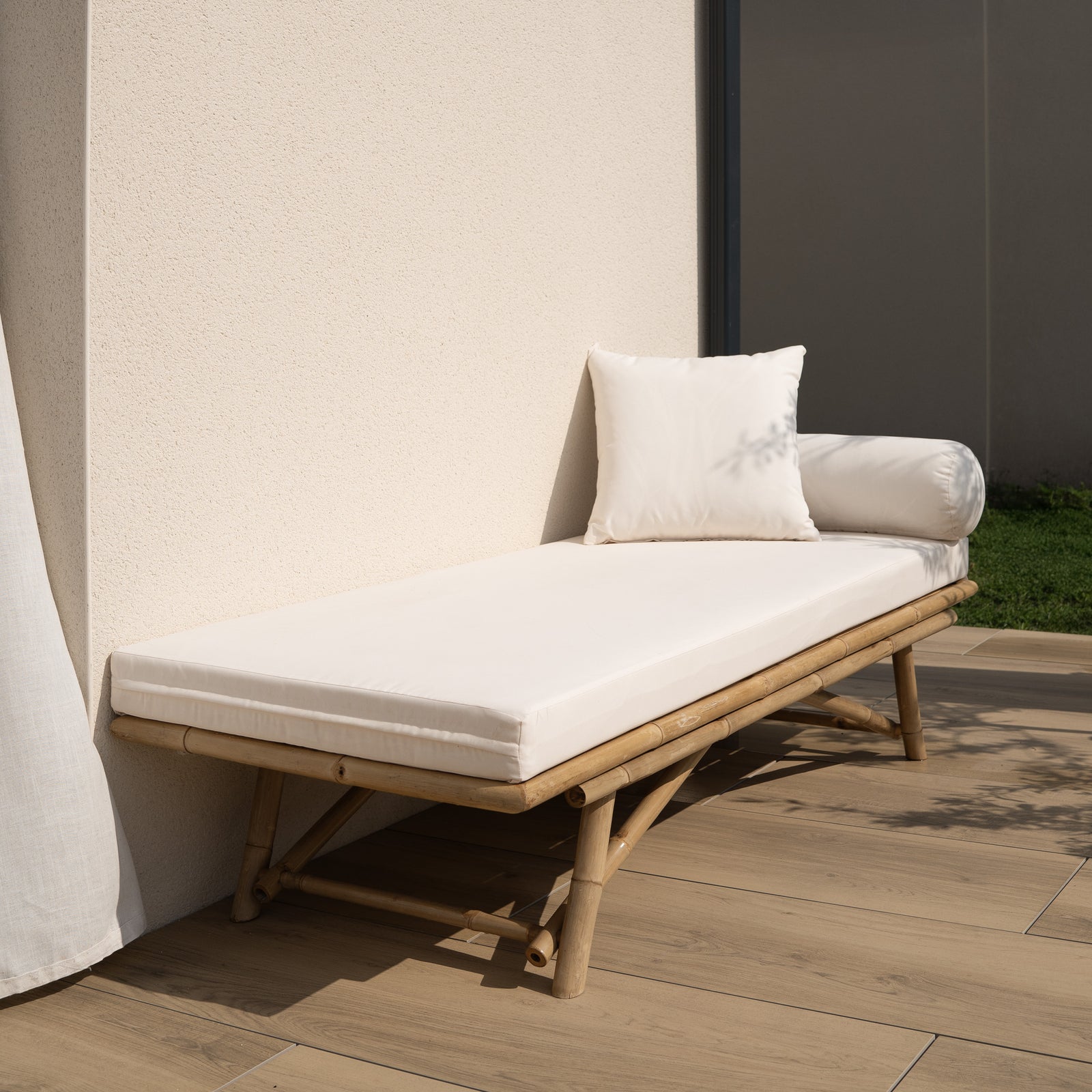 vadella canape blanc de jardin bambou rdv deco