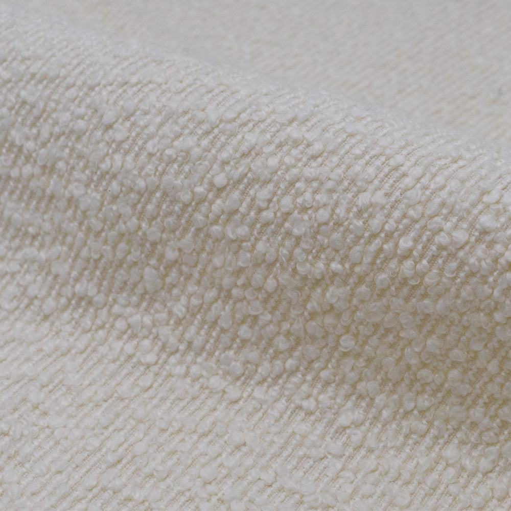 zoom matiere bouclette blanche rosy